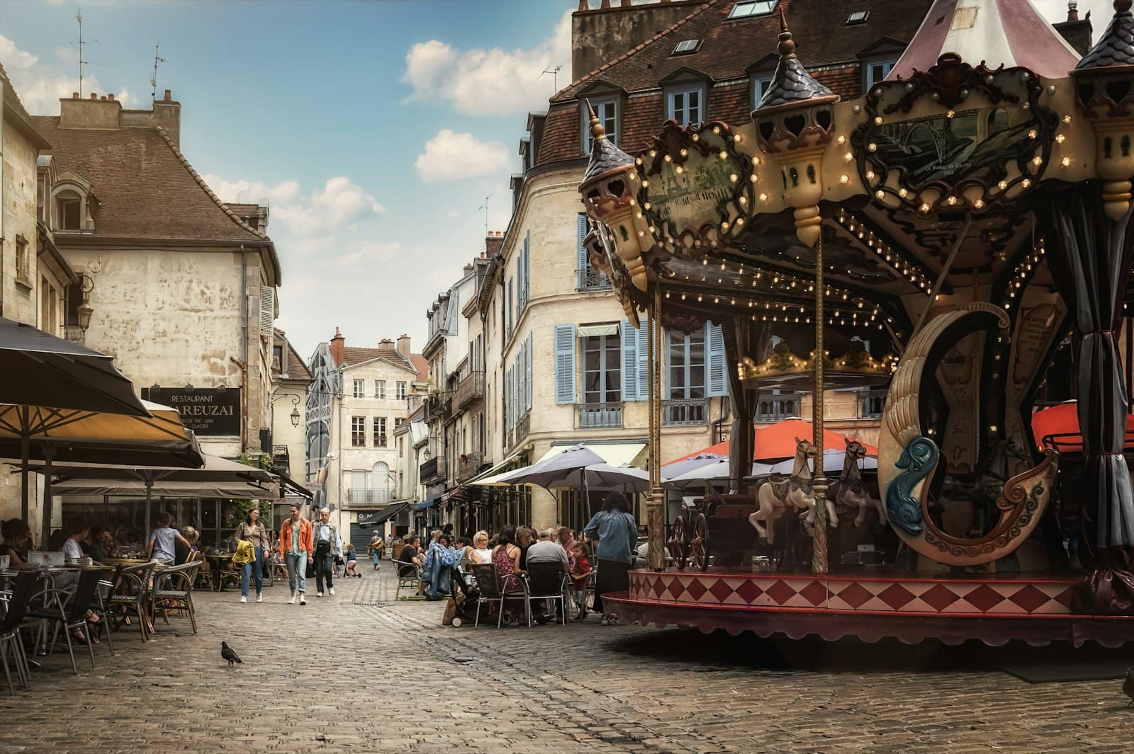 Centre historique de Dijon, secteur sauvegardé où intervient Antoine Débarras pour ses débarras et vide-maisons